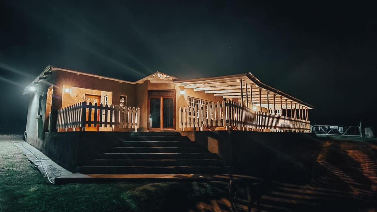 Rocks & Roses Farm Stay Lochiel Ngoại thất bức ảnh